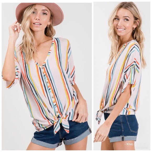 🛍LAST 3! Blush Tie Front Striped Top! - Picture 4 of 8